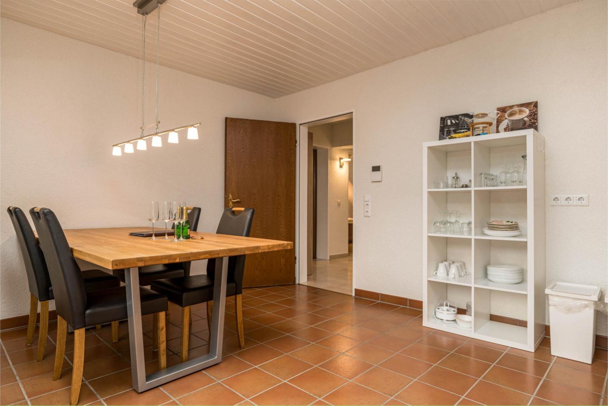 Riesling Appartement For 2 - 4 People - Billiards - Balcony With Mosel View - Parking - Wine Barrel Bar - Fully Equipped Kitchen - Netflix - Waiputv - 3 Km From Cochem 克洛滕 外观 照片