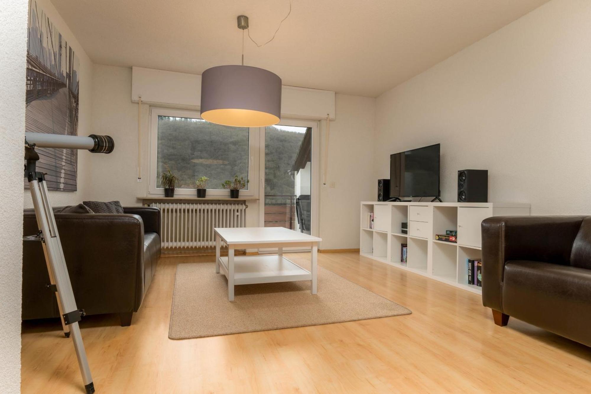 Riesling Appartement For 2 - 4 People - Billiards - Balcony With Mosel View - Parking - Wine Barrel Bar - Fully Equipped Kitchen - Netflix - Waiputv - 3 Km From Cochem 克洛滕 外观 照片