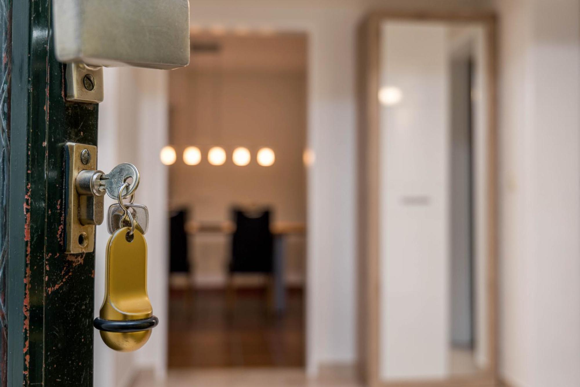 Riesling Appartement For 2 - 4 People - Billiards - Balcony With Mosel View - Parking - Wine Barrel Bar - Fully Equipped Kitchen - Netflix - Waiputv - 3 Km From Cochem 克洛滕 外观 照片
