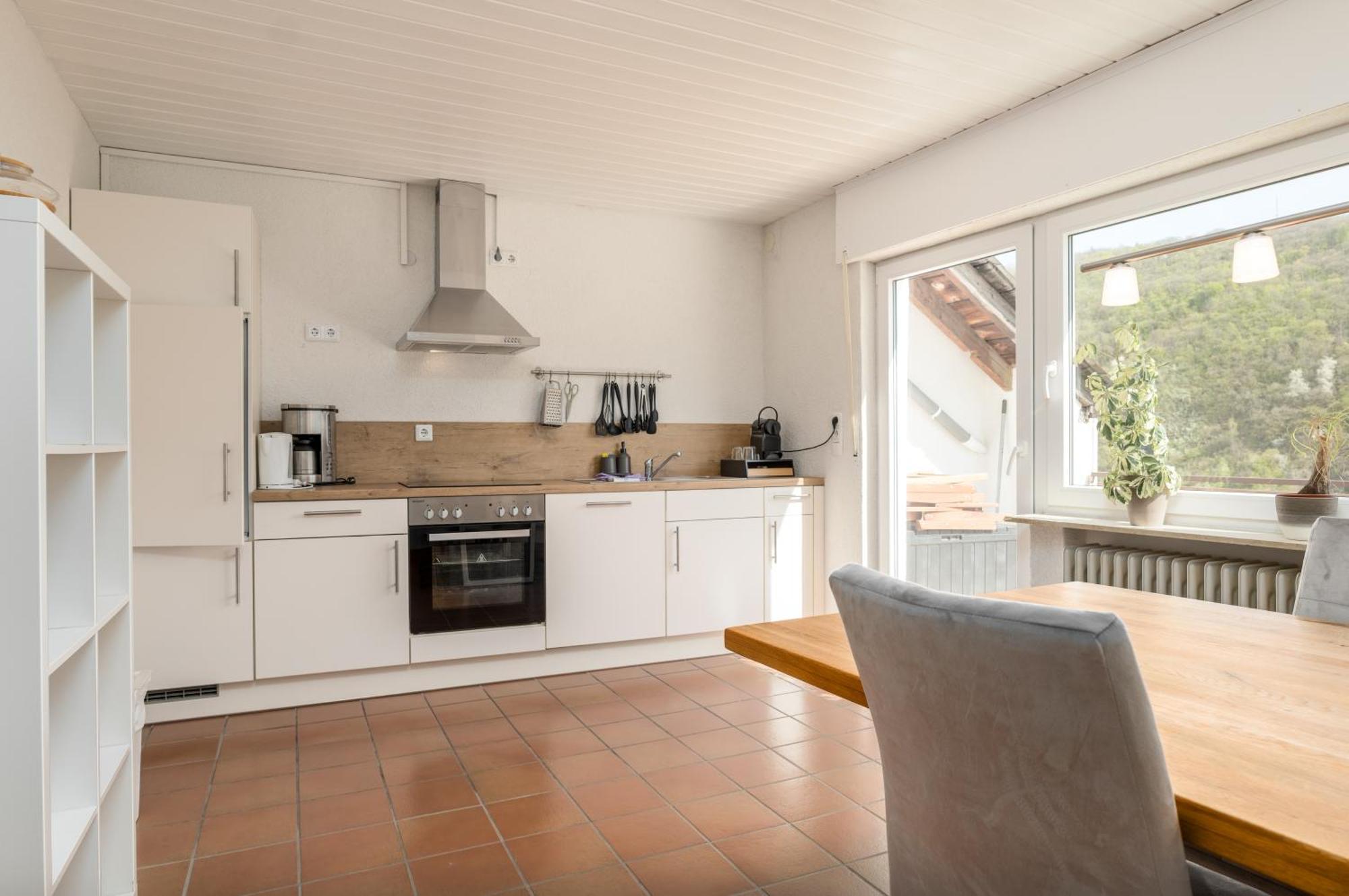 Riesling Appartement For 2 - 4 People - Billiards - Balcony With Mosel View - Parking - Wine Barrel Bar - Fully Equipped Kitchen - Netflix - Waiputv - 3 Km From Cochem 克洛滕 外观 照片