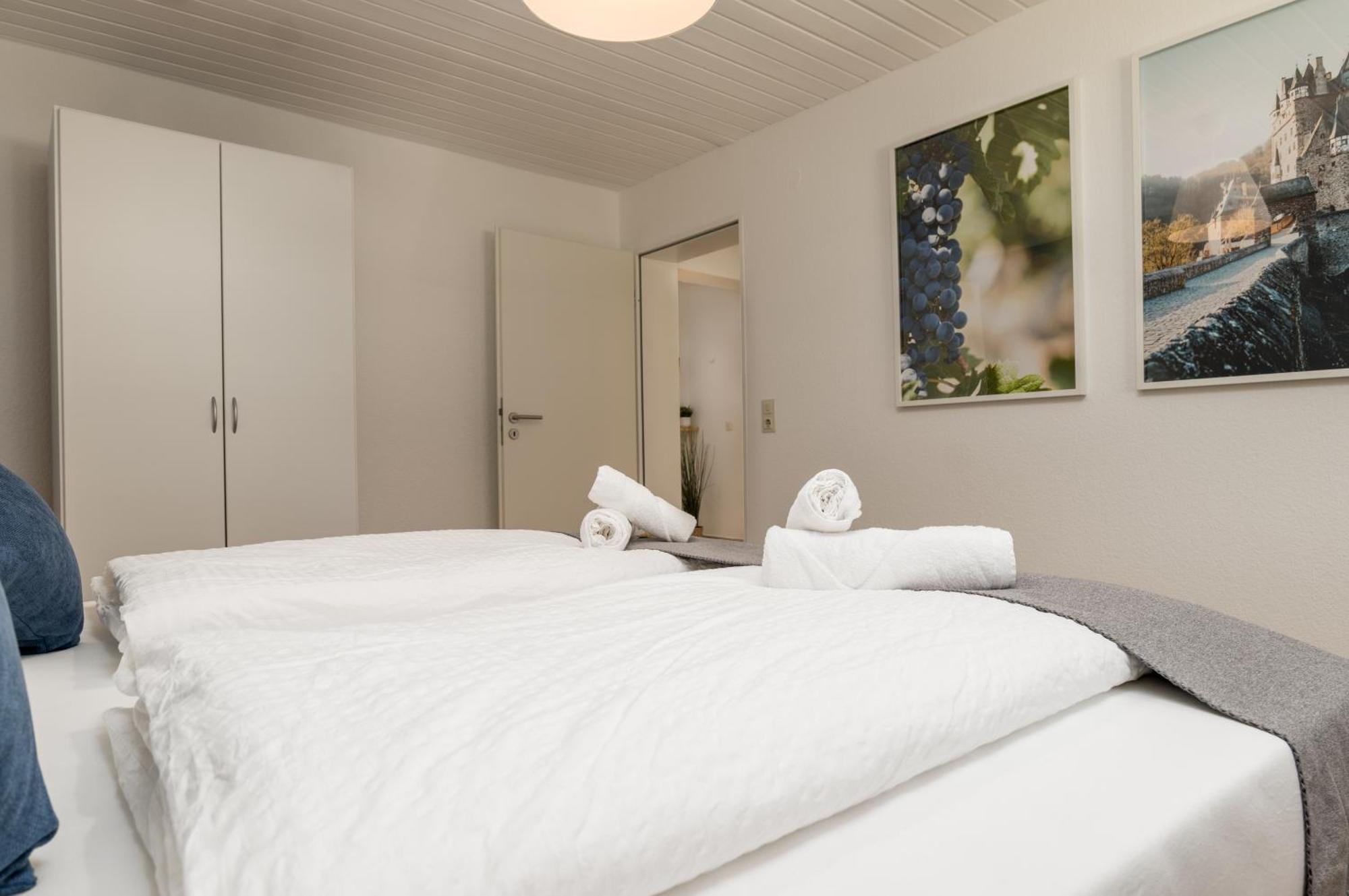 Riesling Appartement For 2 - 4 People - Billiards - Balcony With Mosel View - Parking - Wine Barrel Bar - Fully Equipped Kitchen - Netflix - Waiputv - 3 Km From Cochem 克洛滕 外观 照片