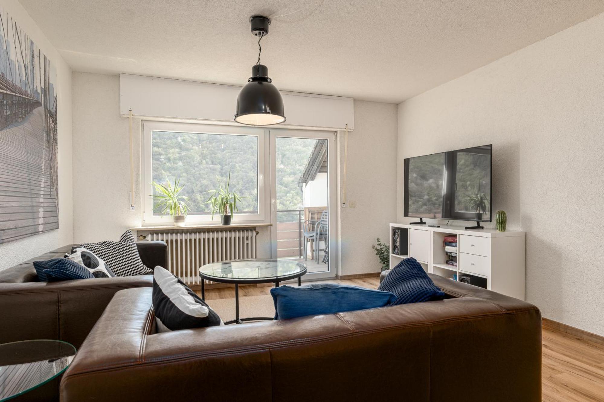 Riesling Appartement For 2 - 4 People - Billiards - Balcony With Mosel View - Parking - Wine Barrel Bar - Fully Equipped Kitchen - Netflix - Waiputv - 3 Km From Cochem 克洛滕 外观 照片