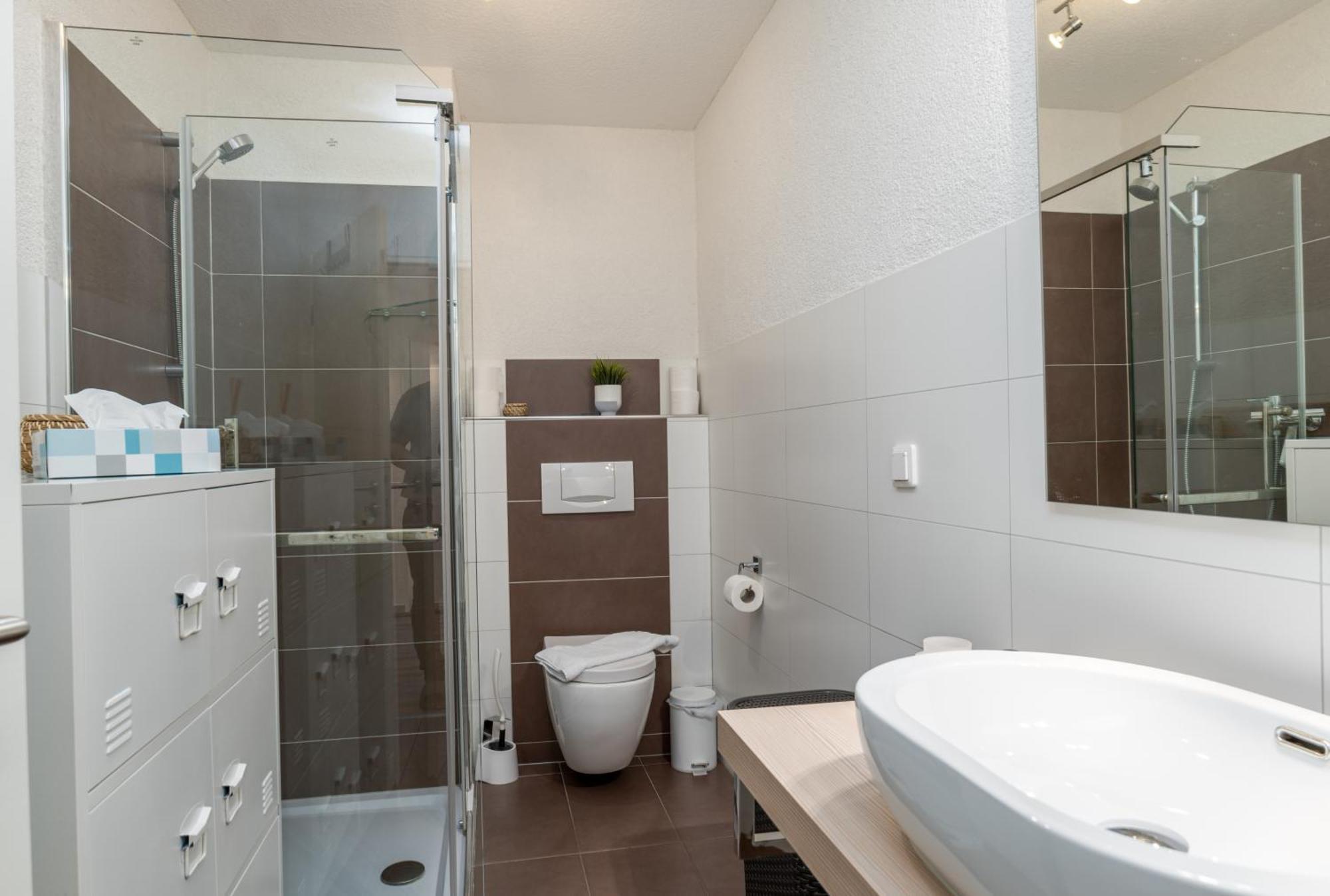 Riesling Appartement For 2 - 4 People - Billiards - Balcony With Mosel View - Parking - Wine Barrel Bar - Fully Equipped Kitchen - Netflix - Waiputv - 3 Km From Cochem 克洛滕 外观 照片
