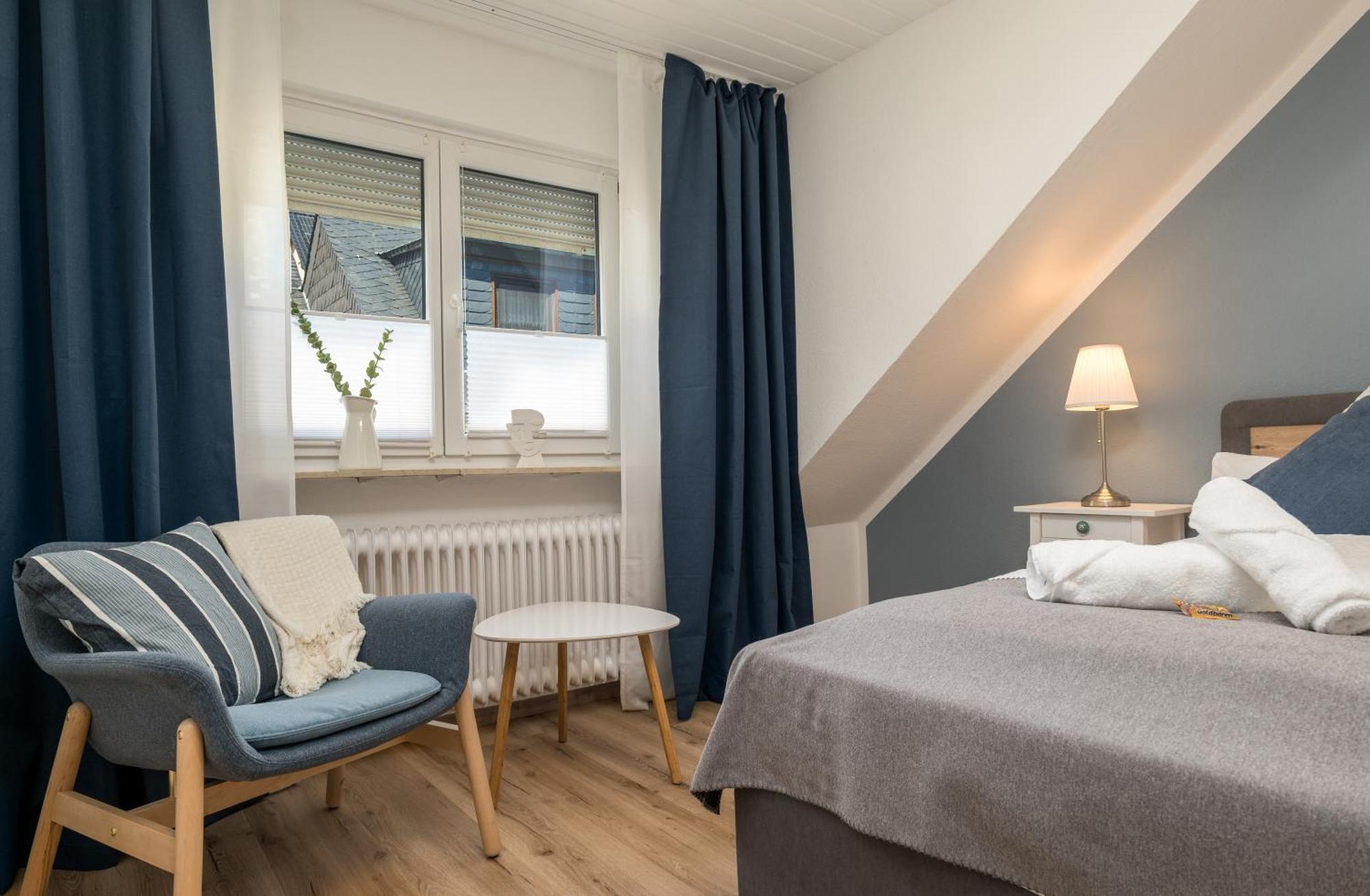 Riesling Appartement For 2 - 4 People - Billiards - Balcony With Mosel View - Parking - Wine Barrel Bar - Fully Equipped Kitchen - Netflix - Waiputv - 3 Km From Cochem 克洛滕 外观 照片