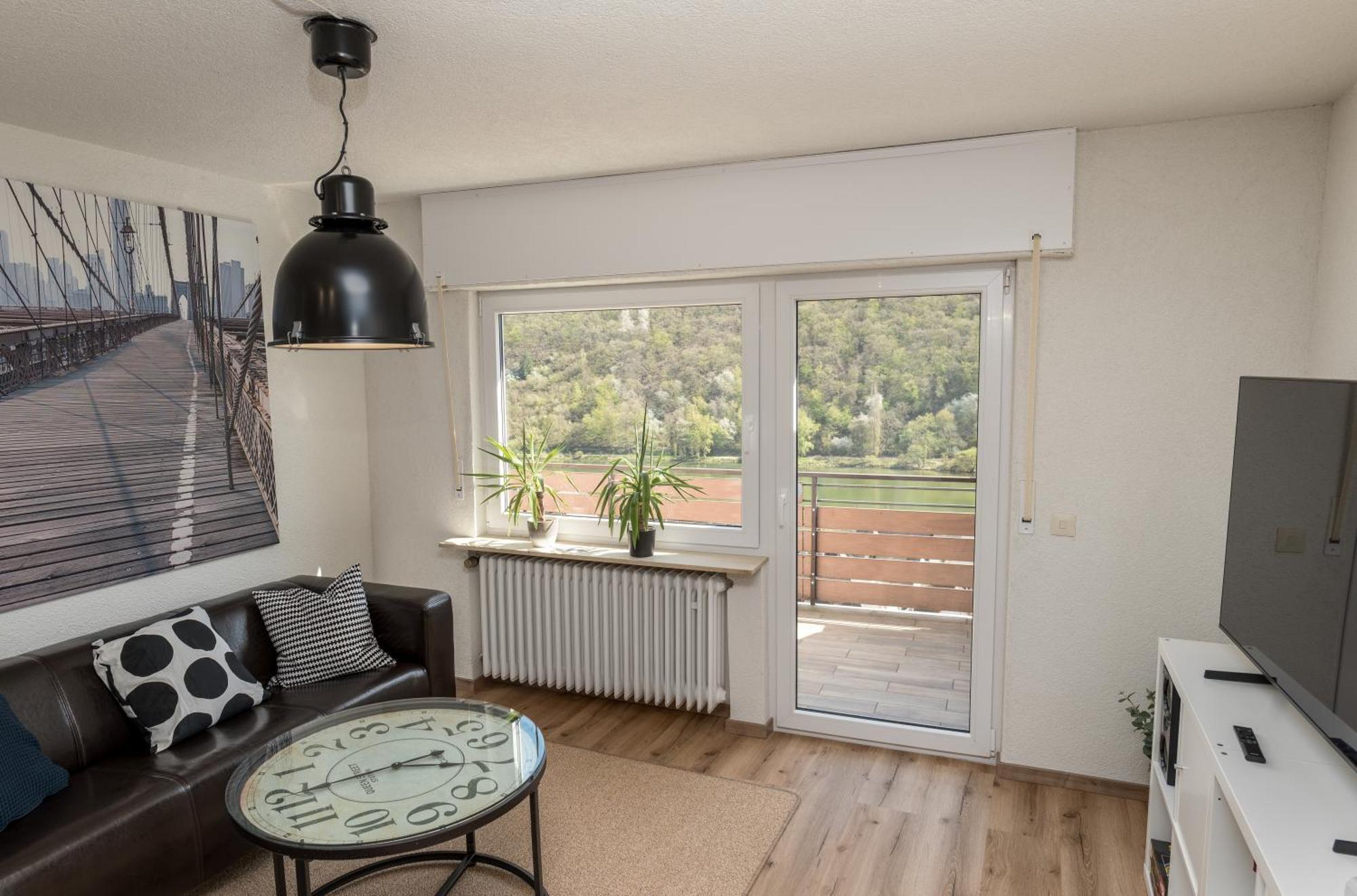 Riesling Appartement For 2 - 4 People - Billiards - Balcony With Mosel View - Parking - Wine Barrel Bar - Fully Equipped Kitchen - Netflix - Waiputv - 3 Km From Cochem 克洛滕 外观 照片